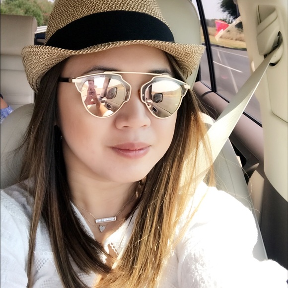 Meet your Posher, Darling - Picture 1 of 1